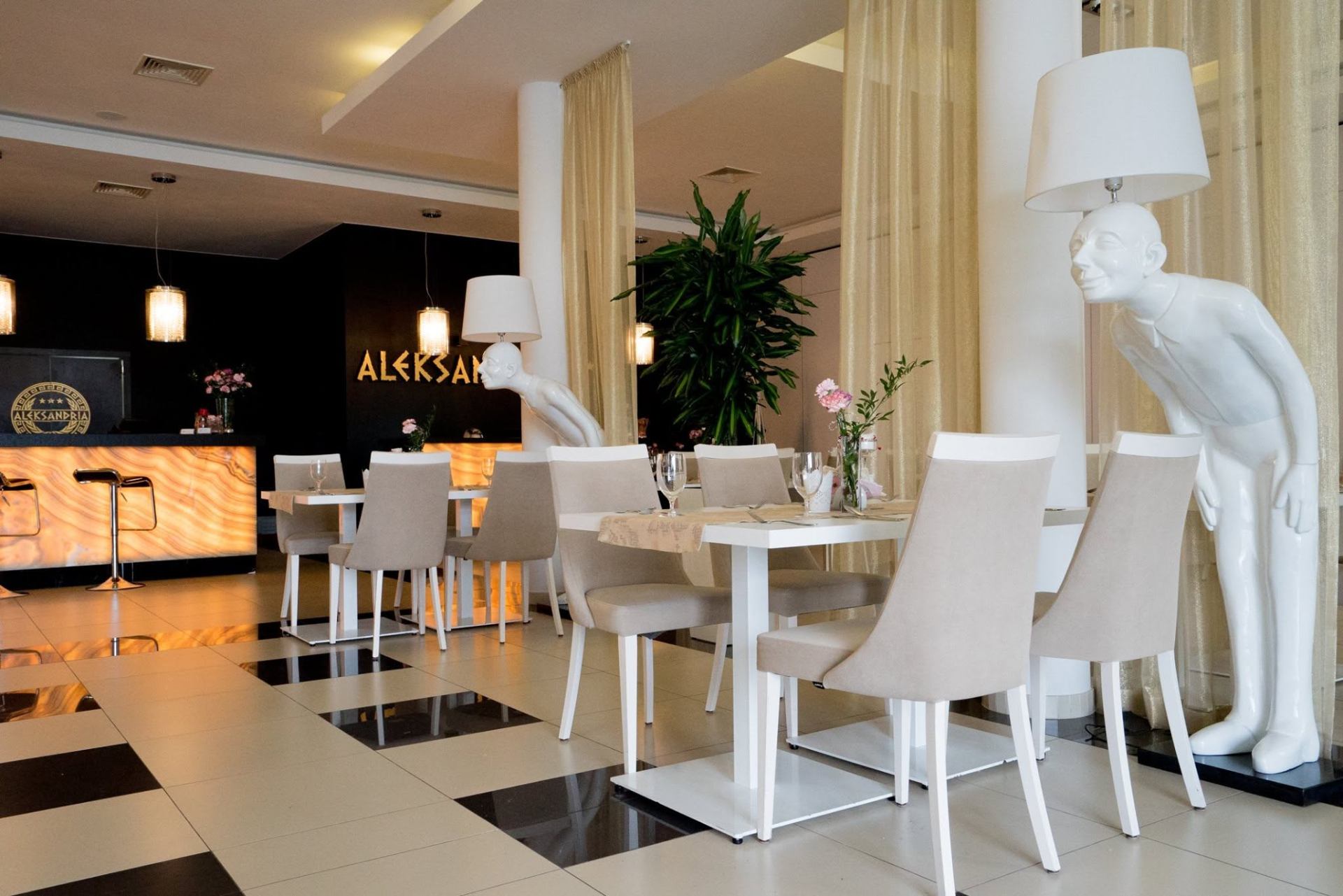 Eleganckie wnętrze restauracji Aleksandria w Siedlcach